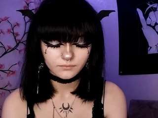 kandraguercio Live Webcam on CamSoda