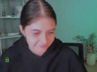 Live webcam model molly-hollow on Soda Cams