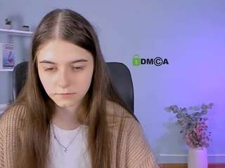 Live webcam model molly-hollow on Soda Cams