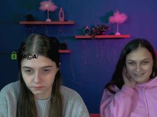 Live webcam model molly-hollow on Soda Cams