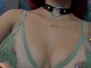 red-meggann live cam preview