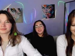 Live webcam model syrena-fly on Soda Cams