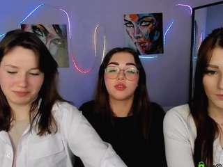 Live webcam model syrena-fly on Soda Cams