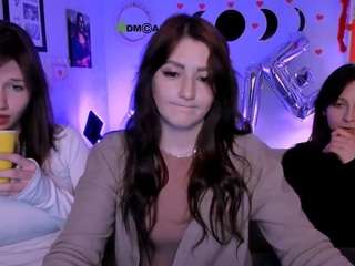 Live webcam model syrena-fly on Soda Cams