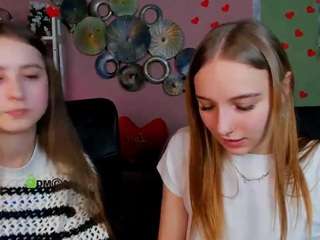 Live webcam model syrena-fly on Soda Cams