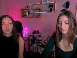 Live webcam model syrena-fly on Soda Cams