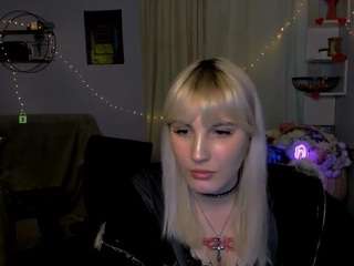 syrena-fly Live Webcam on CamSoda