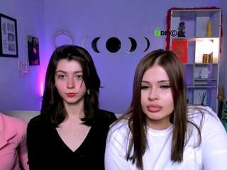 syrena-fly Live Webcam on CamSoda