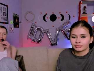 syrena-fly Live Webcam on CamSoda