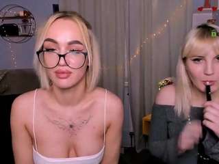 syrena-fly's CamSoda show and profile