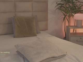 Live webcam model emabrooks on Soda Cams