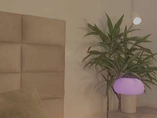 Live webcam model emabrooks on Soda Cams