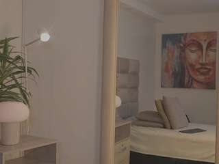 emabrooks's CamSoda show and profile