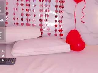 Live webcam model alika-brohm on Soda Cams