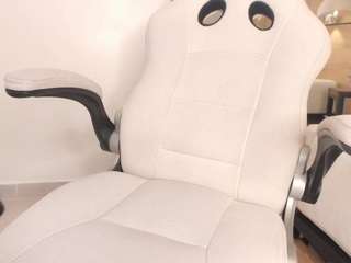 alika-brohm Toy live webcam