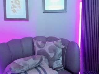 ariannacollins's CamSoda show and profile