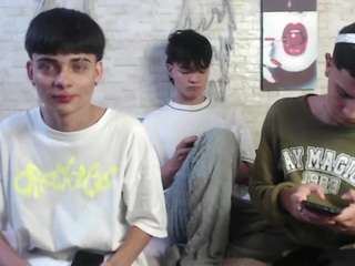 axelmilokairoDyerear