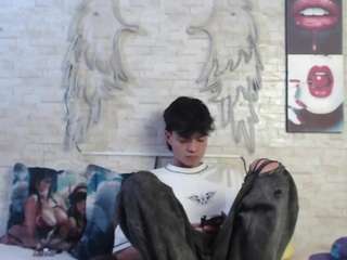 axelmilokairoDyerear