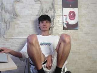 axelmilokairodyerear