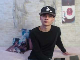 axelmilokairodyerear