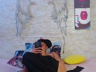 axelmilokairoDyerear