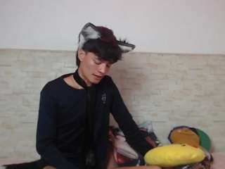 axelmilokairodyerear