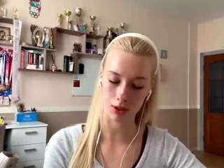 caroleebabilon from CamSoda