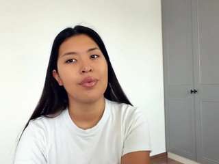 Live webcam model coraldockum on Soda Cams