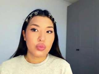 Live webcam model coraldockum on Soda Cams