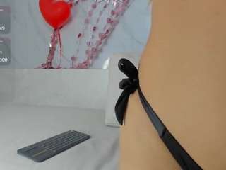 emi-savach Live Webcam on CamSoda