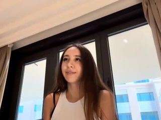 Live webcam model gemmaminix on Soda Cams