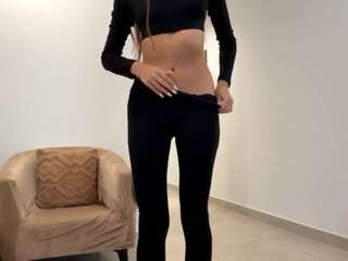 Live webcam model gemmaminix on Soda Cams