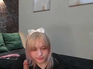 imnysha, recent webcam model, live from Camsoda