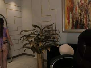 Live webcam model isabellamoretti on Soda Cams