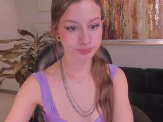 Live webcam model isabellamoretti on Soda Cams