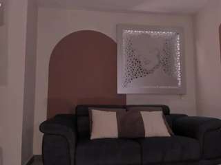 IsabellaMoretti live webcam show