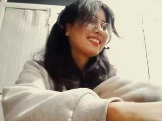 Live webcam model jeninenyberg on Soda Cams