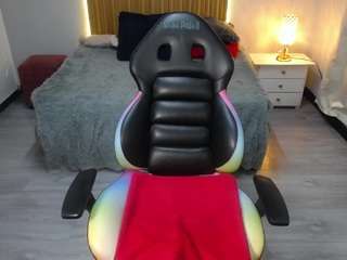 keileen-lunaIdolatry