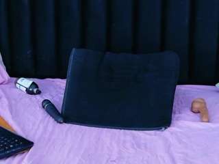 kinkywildmilf webcam