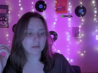 kora-cosmo1 Live Webcam on CamSoda