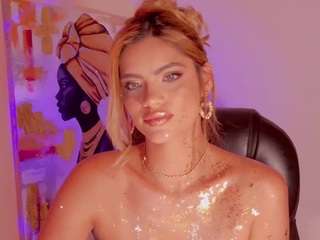 Este modelo está ao vivo agora. kyomivelvet