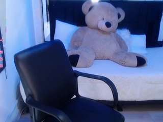 ladyraing live cam preview