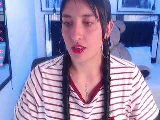 ladyraing live cam preview