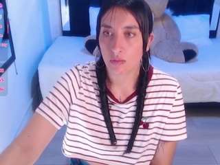 ladyraing live cam preview