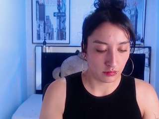 ladyraing live cam preview
