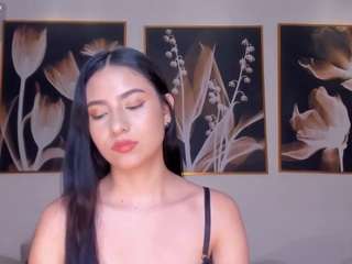 luciemartin's CamSoda show and profile