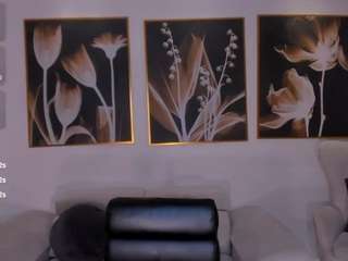 luciemartin's CamSoda show and profile