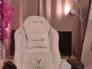 Live webcam model luisa-memoral on Soda Cams