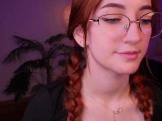 MilaFlame live webcam show