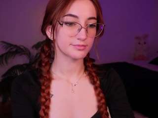 MilaFlame live webcam show